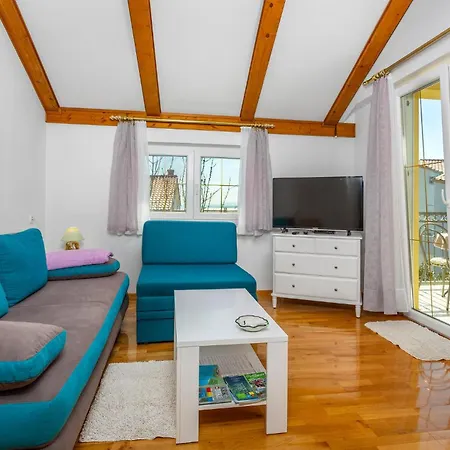 In Krk With House Sea View Apartment