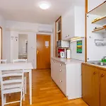 1 Bedroom Cozy In Krk * كرك