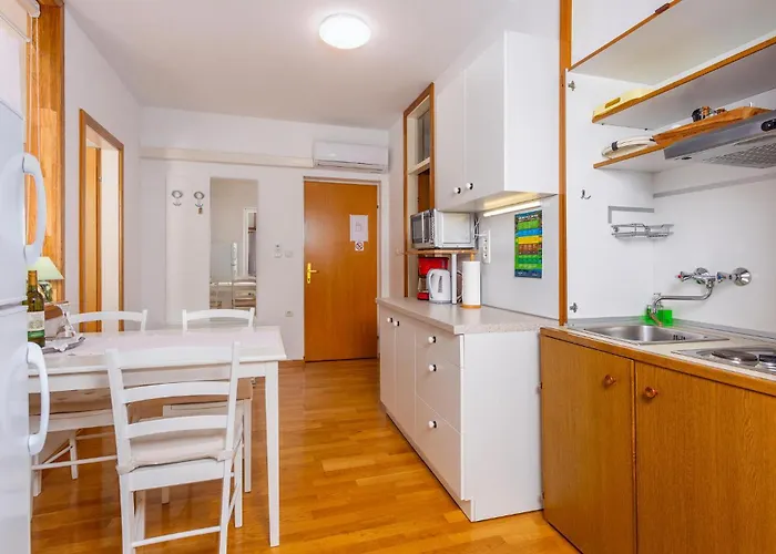 1 Bedroom Cozy In Krk * Krk Town