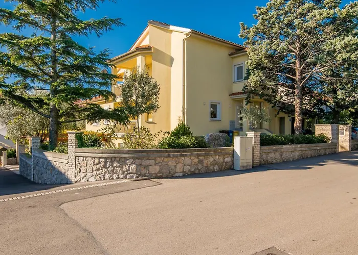 1 Bedroom Cozy In Krk * Krk Town